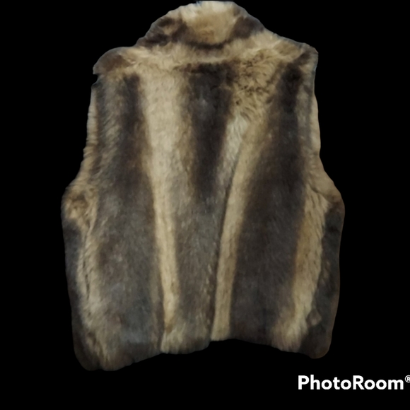 Fur Vest Sweater - Picture 2 of 6